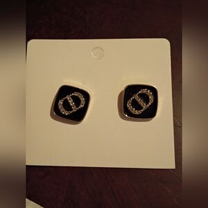 Elegant Black and Silver Stud Earrings NIP